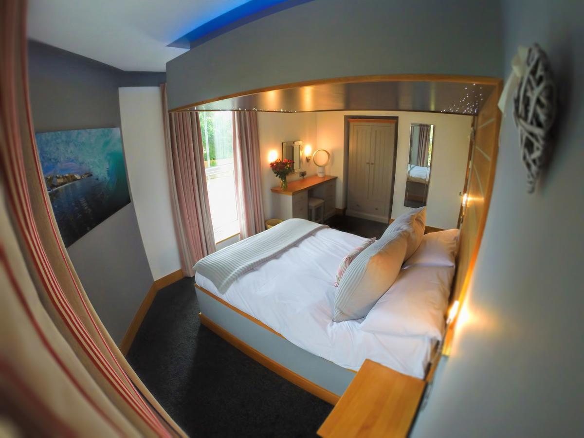 The Oceanic Luxury Aparthotel Φάλμαουθ Εξωτερικό φωτογραφία