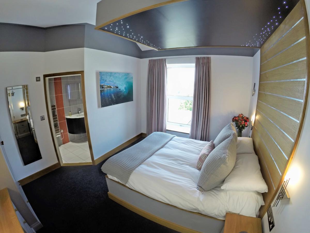 The Oceanic Luxury Aparthotel Φάλμαουθ Εξωτερικό φωτογραφία