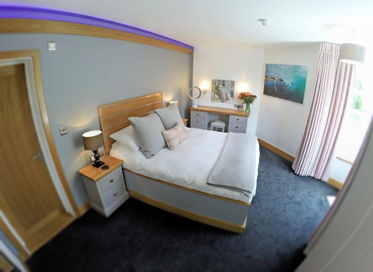 The Oceanic Luxury Aparthotel Φάλμαουθ Εξωτερικό φωτογραφία
